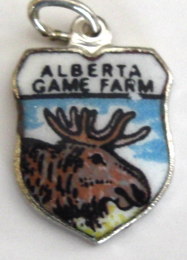 Alberta Game Farm Canada - MOOSE HEAD - Vintage Enamel Travel Shield Charm