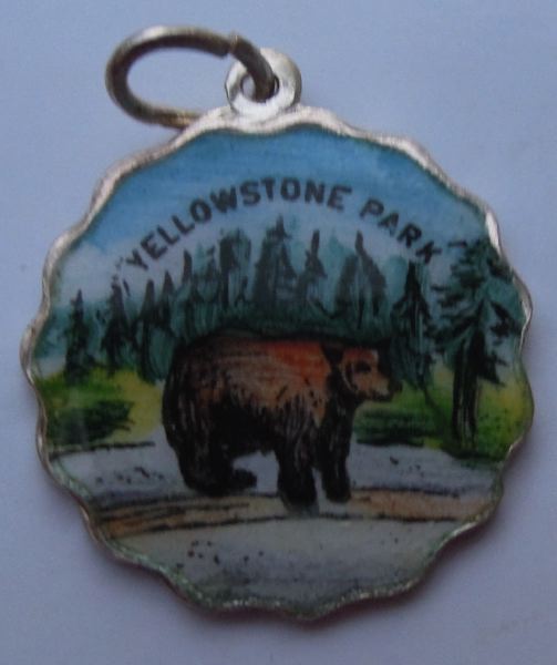 Vintage Enamel Travel Charm - Scalloped Round Edge - Wyoming - Yellowstone National Park Bear