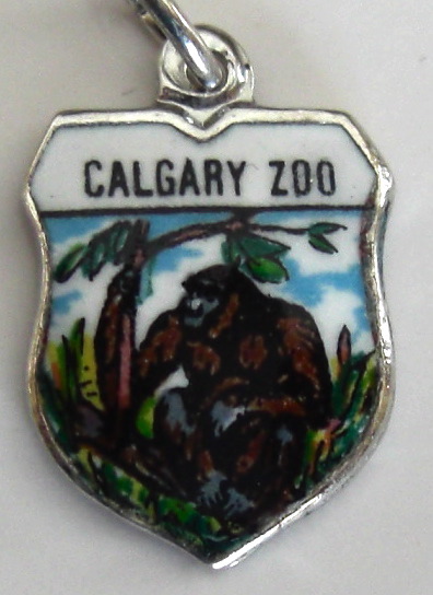 Calgary Zoo Canada - AFRICAN CAPE BUFFALO - Vintage Enamel Travel Shield Charm