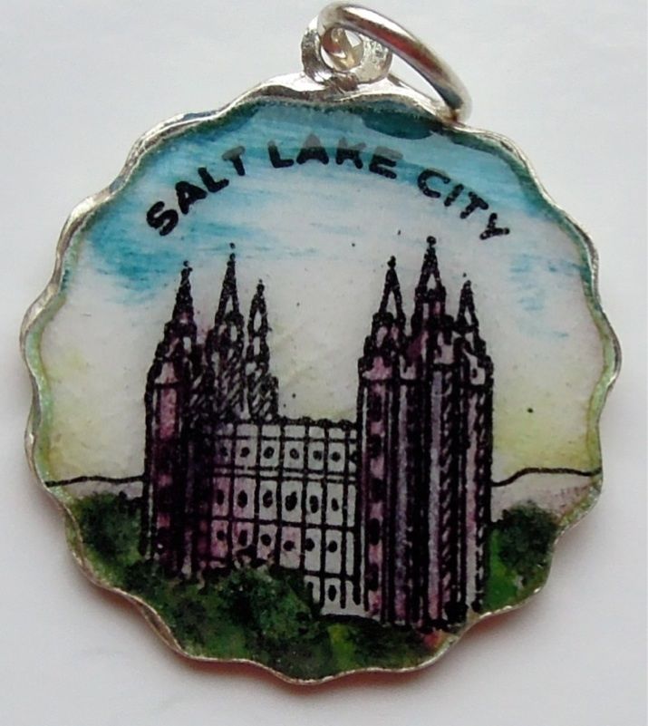 Vintage Enamel Travel Charm - Scalloped Round Edge - Utah - Salt Lake City Mormon Temple