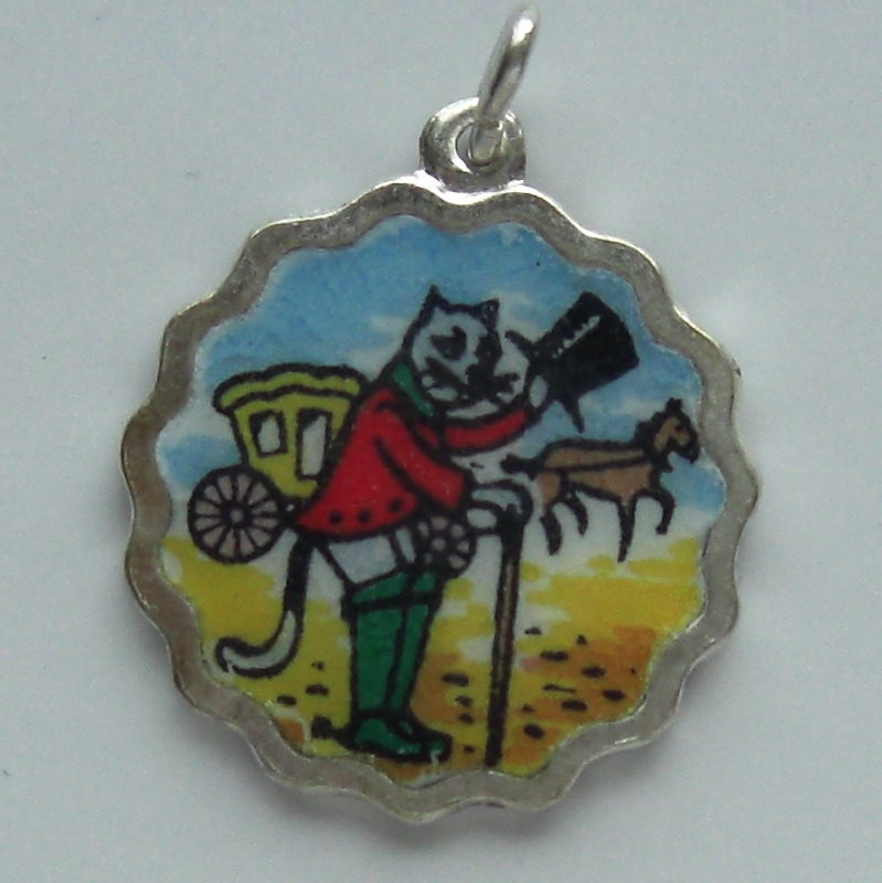 Scalloped Edge Enamel Disc Vintage Charm - Fairy Tale - Puss in Boots