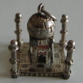 Taj Mahal - Fabulous Vintage Silver Travel Charm