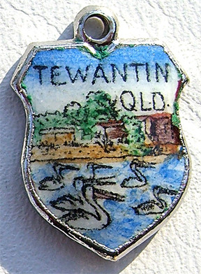 Tewantin, Queensland, Australia - Pelicans - Click Image to Close